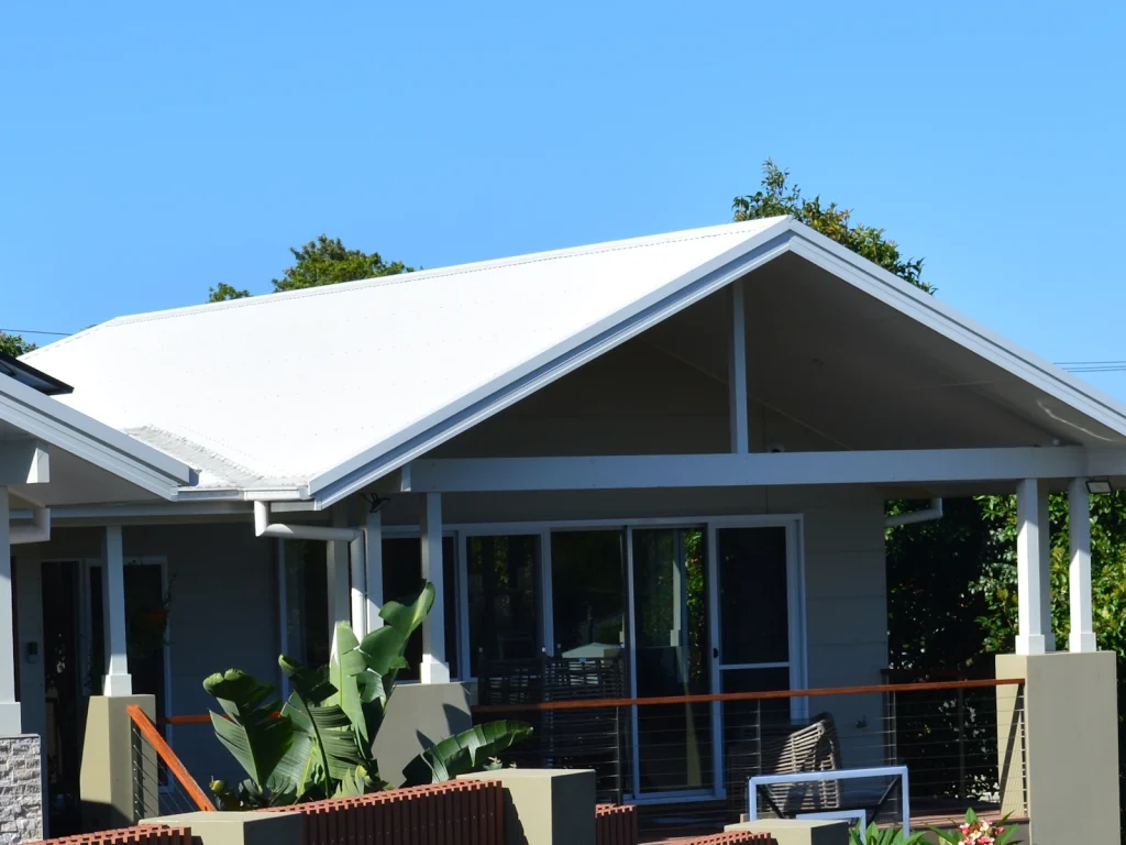 Colorbond roof cleaning in New Lambton, Newcastle by Hunter Pressure Cleaning